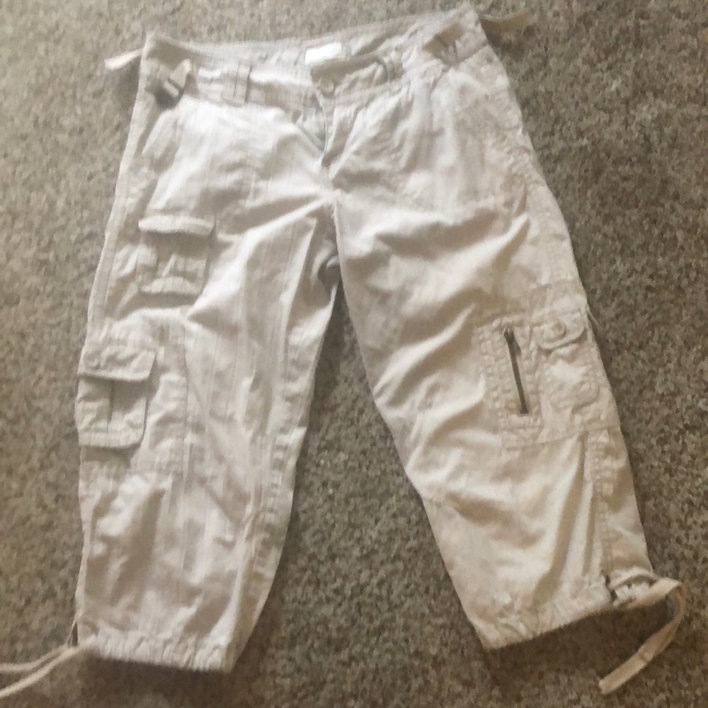 Capri pants